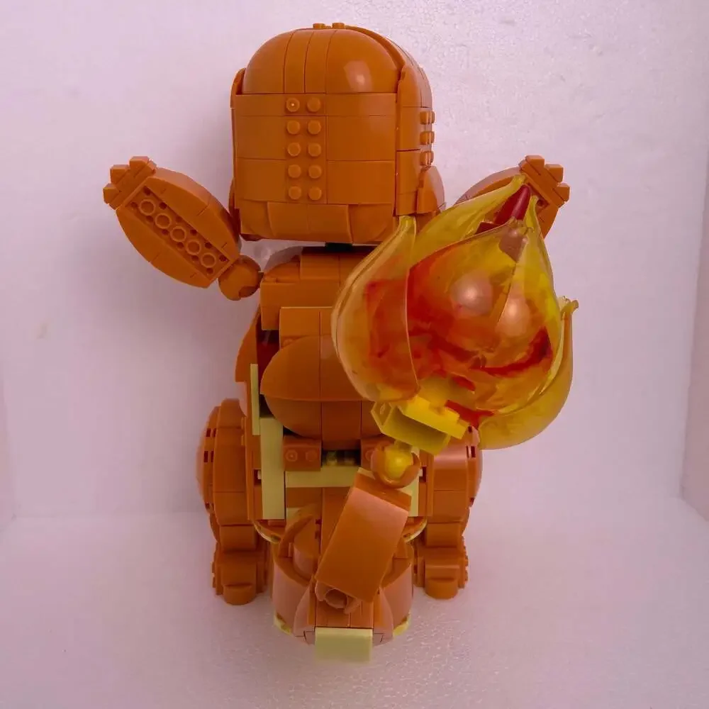 Mega Construx Pokemon Jumbo Charmander Building Set (750 Pieces)
